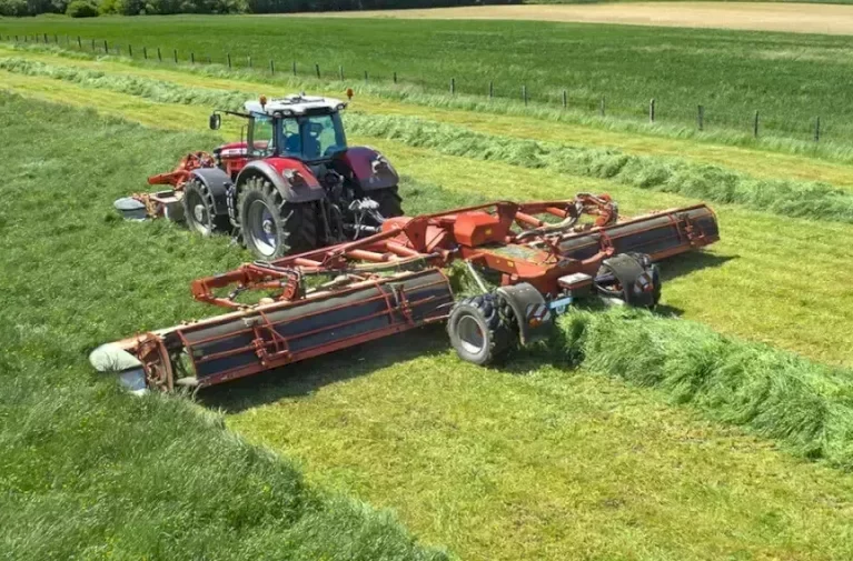 In the world of agriculture, innovation is the driving force behind increased productivity and efficiency. Farmers are constantly on the lookout for advanced machinery that can help them tackle the challenges of modern farming. One such innovation that has gained significant attention is the KUHN FC 13460 RA Mower Conditioner. This cutting-edge machine is a game-changer for hay and forage harvesting, and in this review, we'll delve into its features, benefits, and how it's transforming the farming landscape.