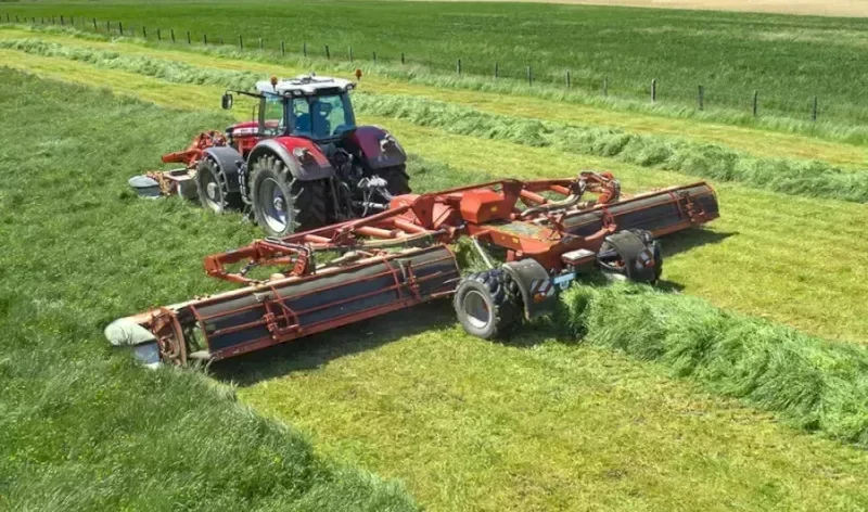 In the world of agriculture, innovation is the driving force behind increased productivity and efficiency. Farmers are constantly on the lookout for advanced machinery that can help them tackle the challenges of modern farming. One such innovation that has gained significant attention is the KUHN FC 13460 RA Mower Conditioner. This cutting-edge machine is a game-changer for hay and forage harvesting, and in this review, we'll delve into its features, benefits, and how it's transforming the farming landscape.